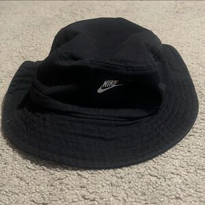Nike Classic Black Bucket Hat S/M